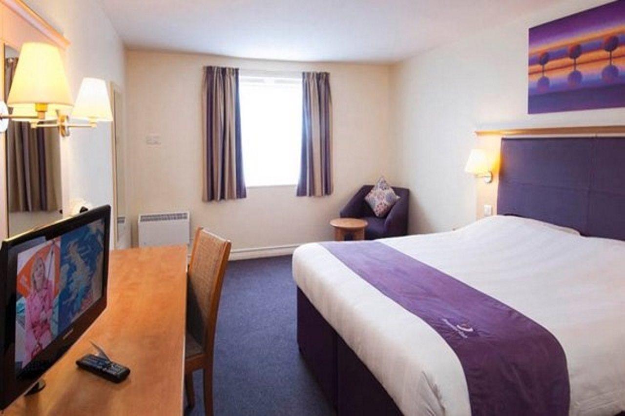 Premier Inn Кілмарнок Екстер'єр фото